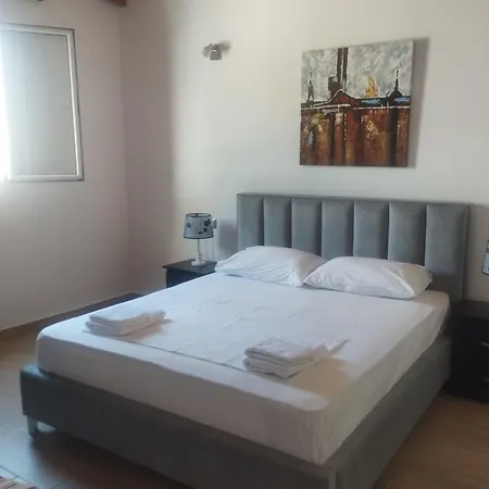 Zeka Apartment